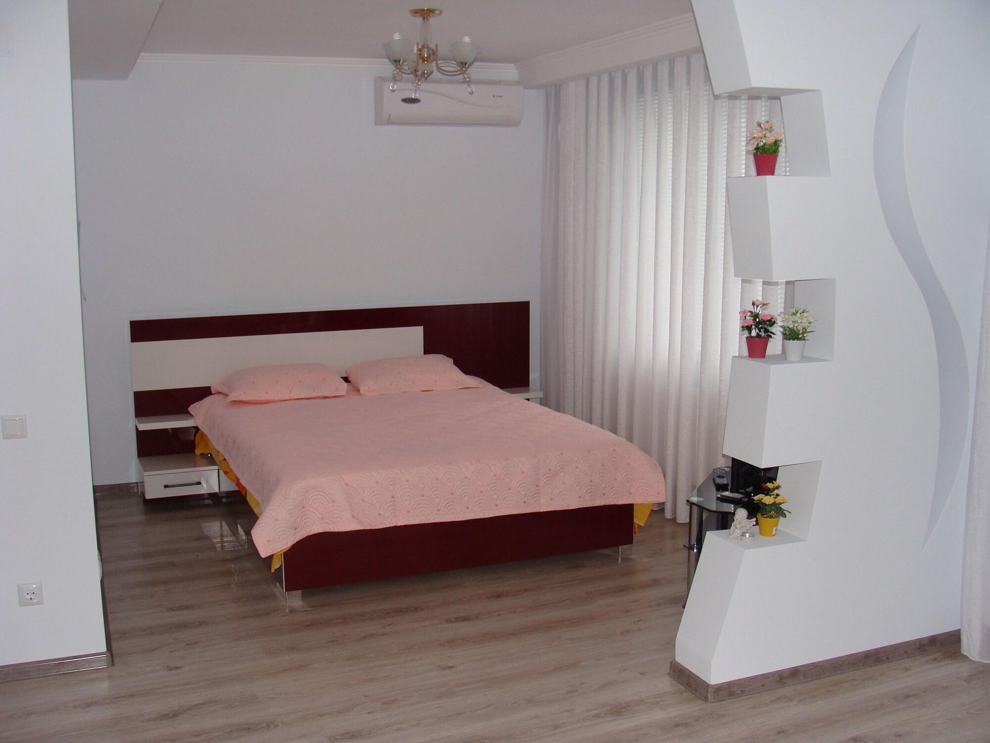 Hotel Lidia Chişinau Exteriör bild